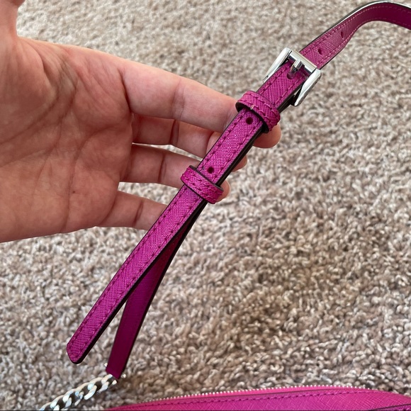 SOLD 💕 MK Jet Set Crossbody Purse - Picture 4 of 11